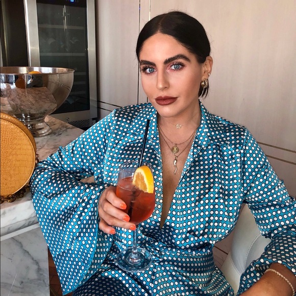 Meet your Posher, Samantha - Picture 1 of 8